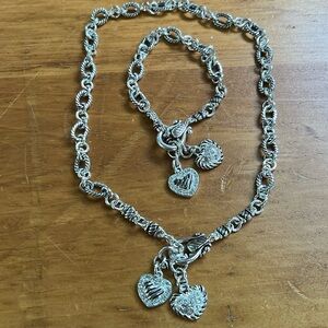 Premier Designs silver necklace and bracelet!